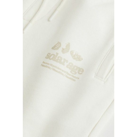 H&M Relaxed Fit Printed Sweatshorts - White/Solar Age - Picture 2 of 3